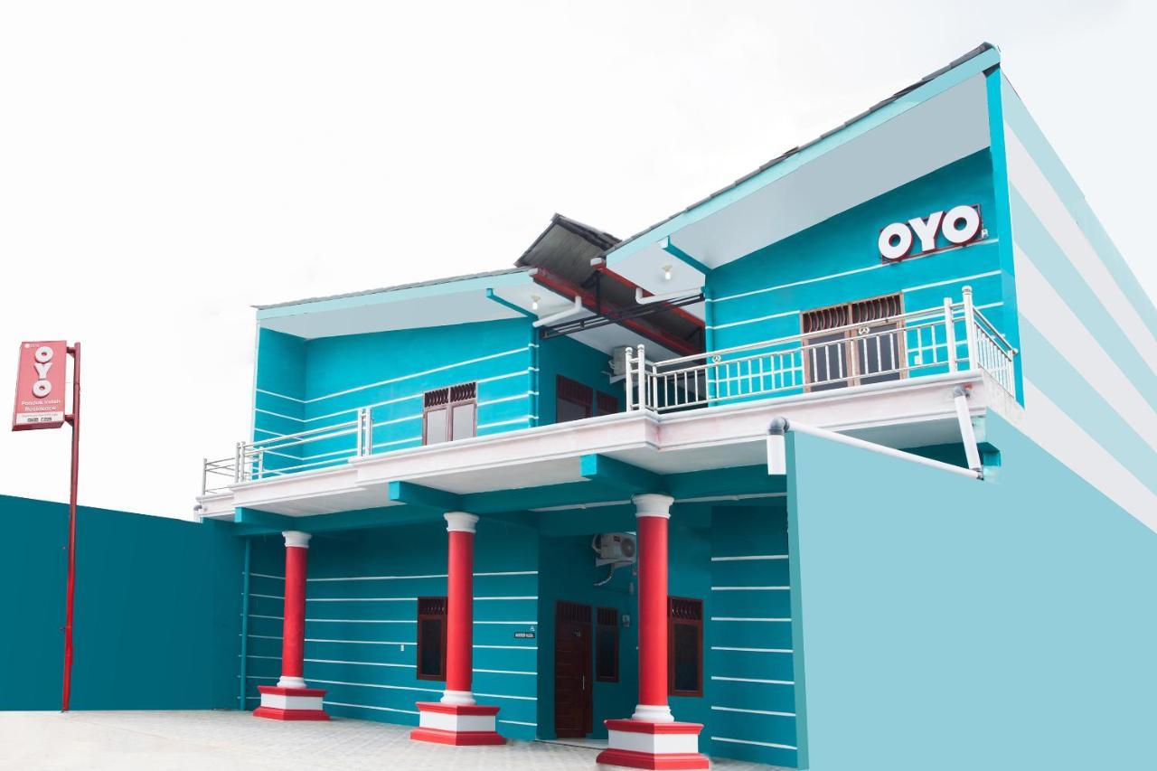 Oyo 1978 Pondok Indah Residence Medan Exteriör bild